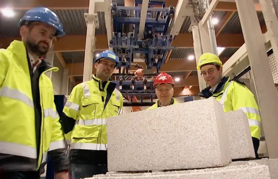 VIDEO - Découvrez comment le CO<sub>2</sub> d'une usine de chaux wallonne est stocké dans les nouveaux matériaux de construction